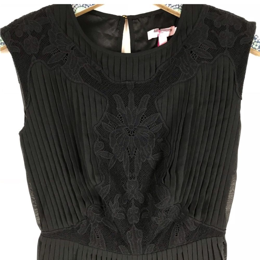 Ted Baker London ‘Saskiah’ black pleated dress (TB size 2/US size 6) in EUC - Picture 4 of 8